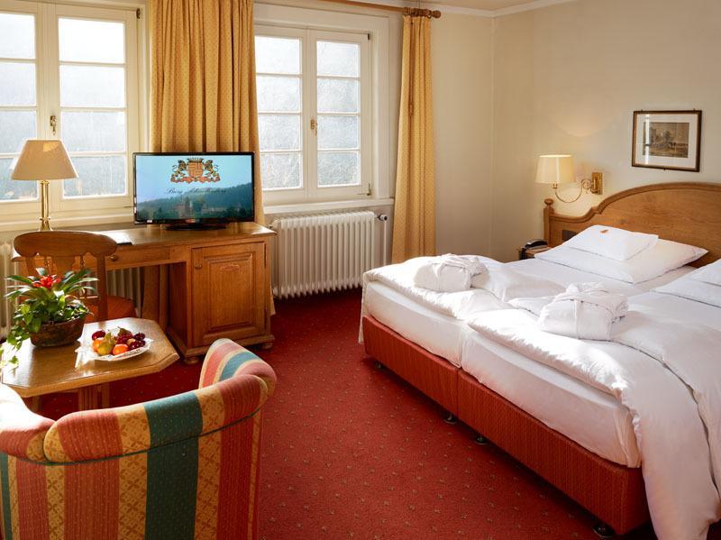 Hotel Und Restaurant Burg Schnellenberg Аттендорн Экстерьер фото