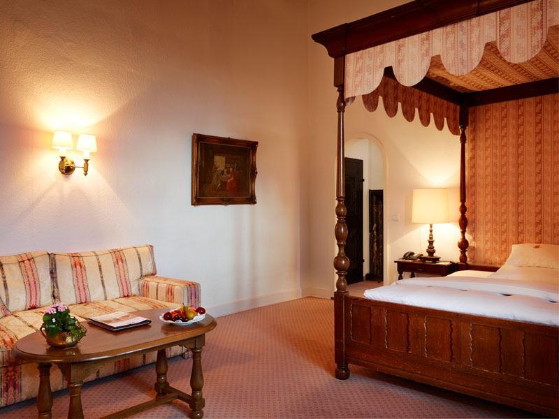 Hotel Und Restaurant Burg Schnellenberg Аттендорн Экстерьер фото