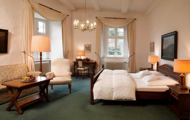 Hotel Und Restaurant Burg Schnellenberg Аттендорн Экстерьер фото