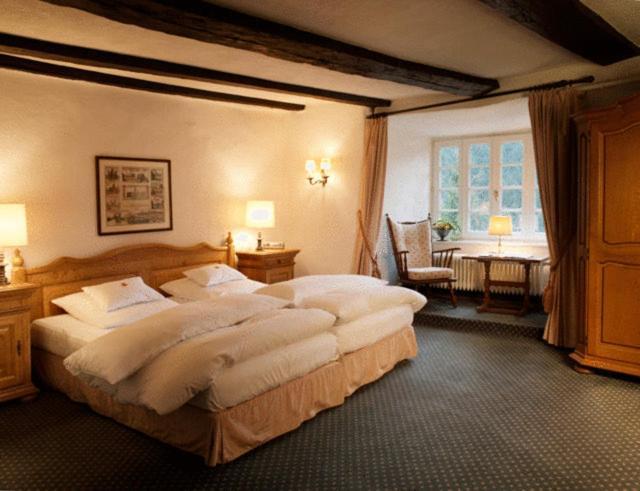 Hotel Und Restaurant Burg Schnellenberg Аттендорн Экстерьер фото