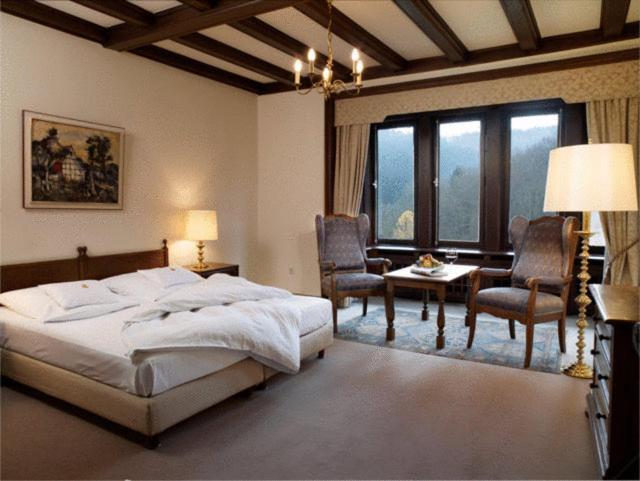 Hotel Und Restaurant Burg Schnellenberg Аттендорн Экстерьер фото