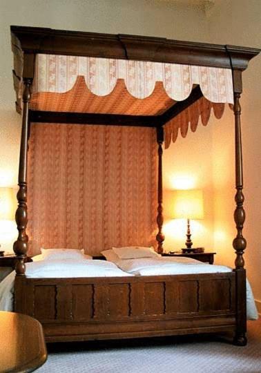 Hotel Und Restaurant Burg Schnellenberg Аттендорн Экстерьер фото