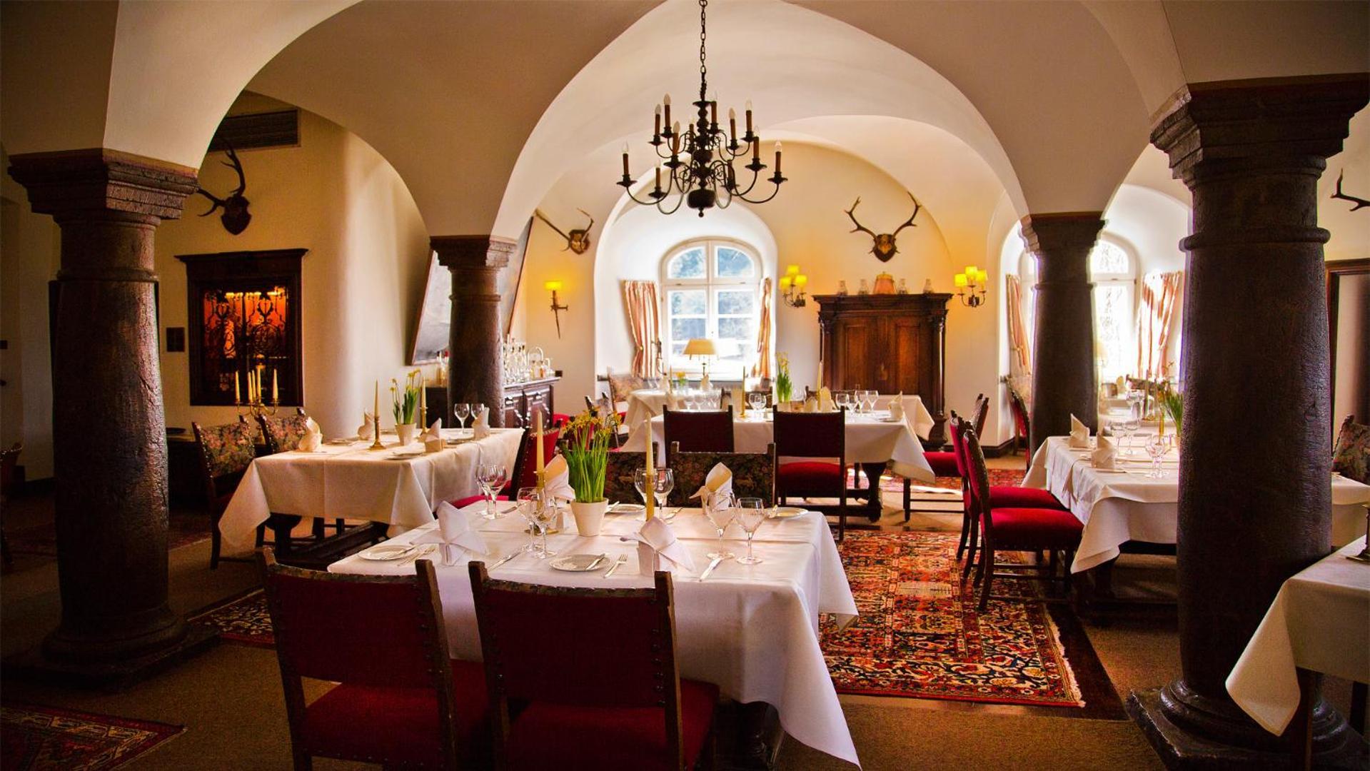 Hotel Und Restaurant Burg Schnellenberg Аттендорн Экстерьер фото
